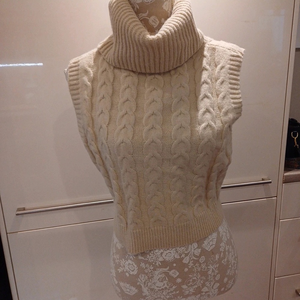 Cable Knit Turtleneck Sweater - Cream